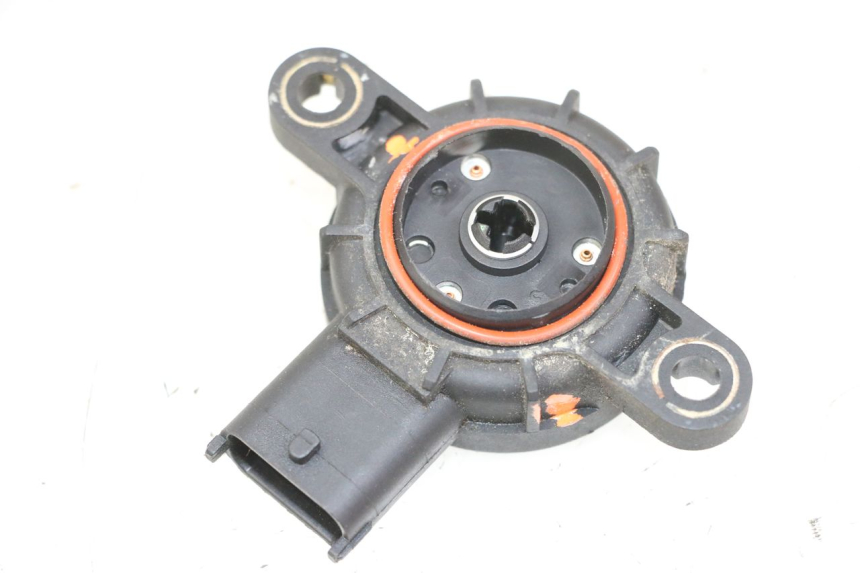 photo de ELEKTRISCHE RELAIS PIAGGIO MP3 125 (2006 - 2014) - Alternative Perspektive