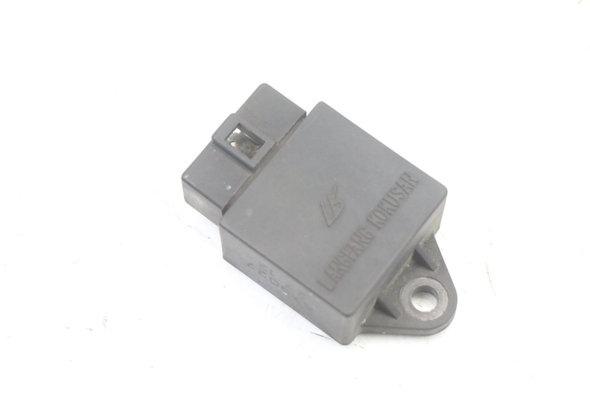 photo de ELEKTRISCHES RELAIS PIAGGIO VESPA LX 2T 50 (2005 - 2013) - Detailansicht des Bauteils