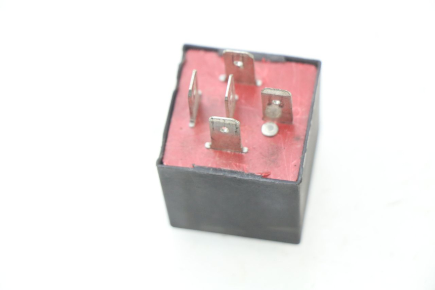 photo de RELAIS PIAGGIO PRIMAVERA 125 (2013 - 2021) - Zoom auf Gebrauchszustand