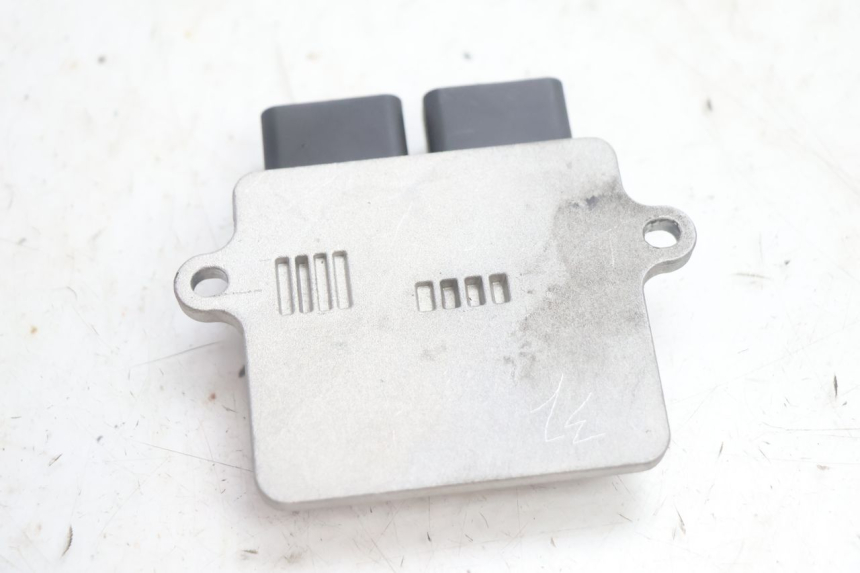 photo de RELAIS JM MOTORS R-MAX TECH 50 (2024 - 2026) - Alternative Perspektive