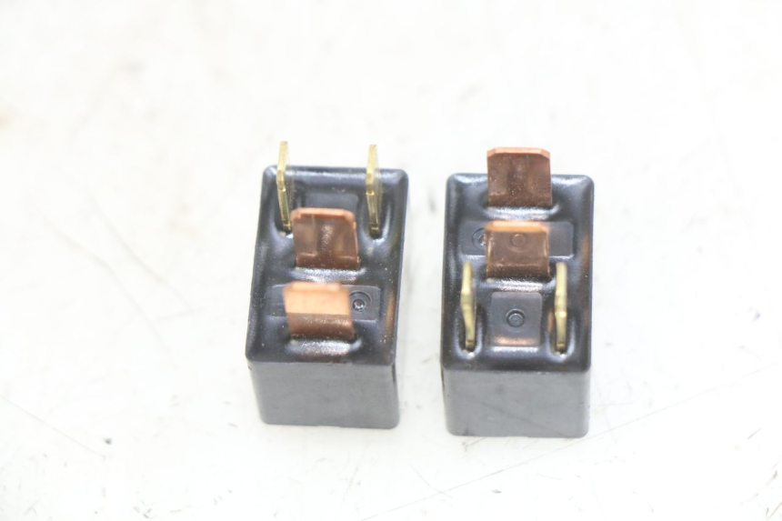 photo de ELEKTRISCHE RELAIS TNT MOTOR ROMA 10' 4T 50 (2019 - 2022) - Alternative Perspektive