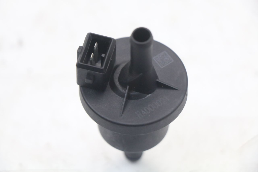 photo de RELAIS ROYAL ENFIELD CONTINENTAL GT 650 (2019 - 2024) - Detailansicht des Bauteils