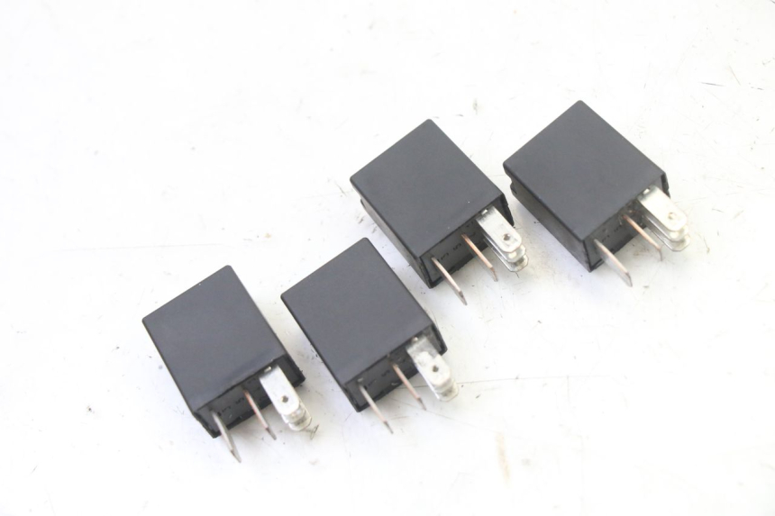 photo de RELAIS PEUGEOT SATELIS 125 (2013 - 2018) - Alternative Perspektive