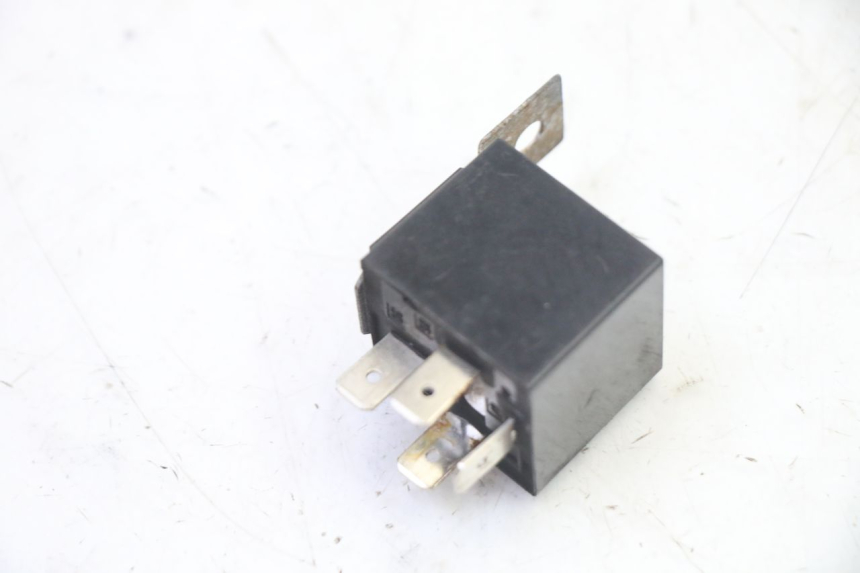 photo de RELAIS HONDA ST PAN EUROPEAN 1300 (2002 - 2013) - Zoom auf Gebrauchszustand