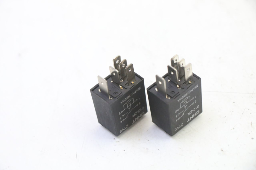 photo de RELAIS PEUGEOT STREETZONE I NAKED 2T 50 (2018 - 2020) - Alternative Perspektive