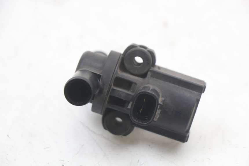 photo de RELAIS SUZUKI GSR 750 (2011 - 2017) - Alternative Perspektive