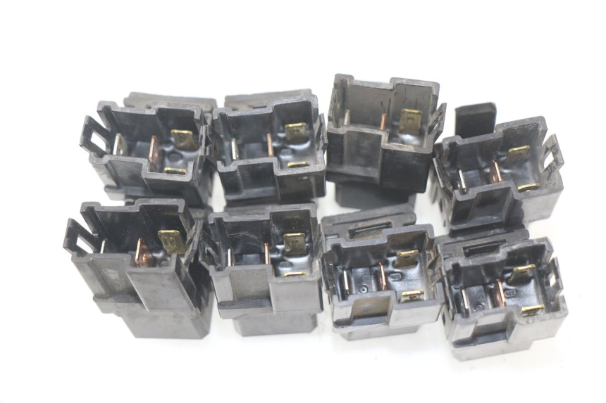 photo de ELEKTRISCHE RELAIS YAMAHA TDM ABS 900 (2002 - 2014) - Detailansicht des Bauteils