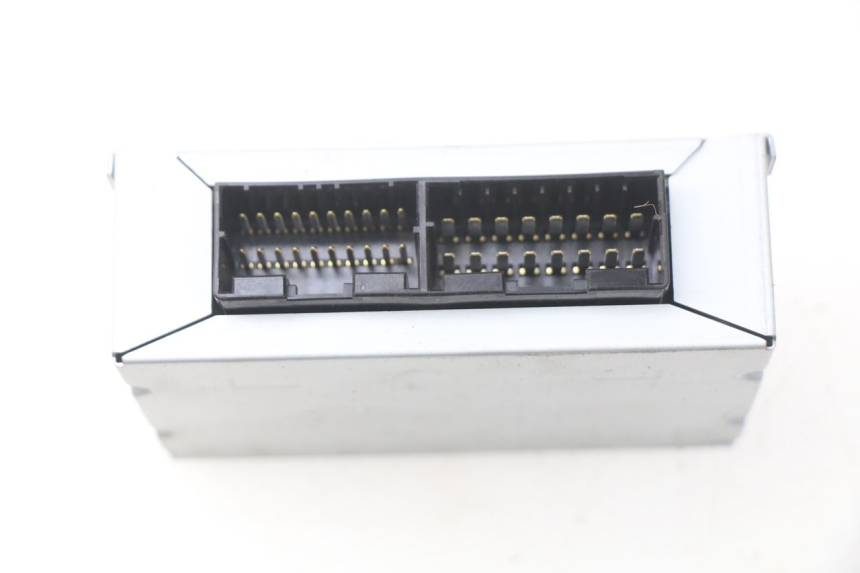 photo de ELEKTRISCHE RELAIS YAMAHA TDM ABS 900 (2002 - 2014) - Zoom auf Gebrauchszustand