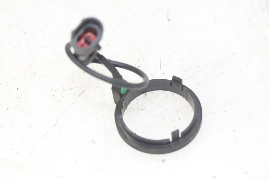 photo de ELEKTRISCHES RELAIS PIAGGIO VESPA GTS IGET ABS 125 (2017 - 2023) - Zoom auf Gebrauchszustand