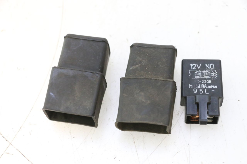 photo de ELEKTRISCHE RELAIS HONDA VFR FI RC46 800 (1998 - 2001) - Hauptansicht