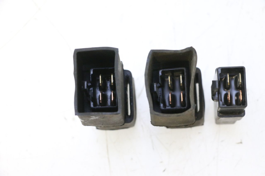 photo de ELEKTRISCHE RELAIS HONDA VFR FI RC46 800 (1998 - 2001) - Alternative Perspektive