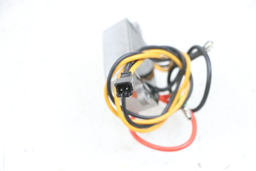 photo de ELECTRISCHE RELAIS DUALTRON VICTOR LIMITED 1 - Detailansicht des Bauteils