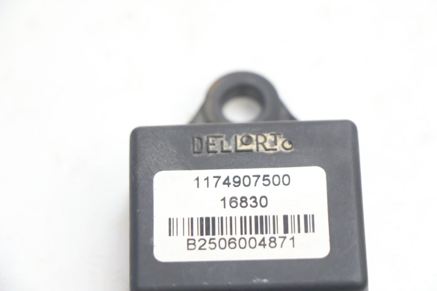 photo de ELEKTRISCHE RELAIS PEUGEOT VIVACITY 50 (2004 - 2009) - Detailansicht des Bauteils