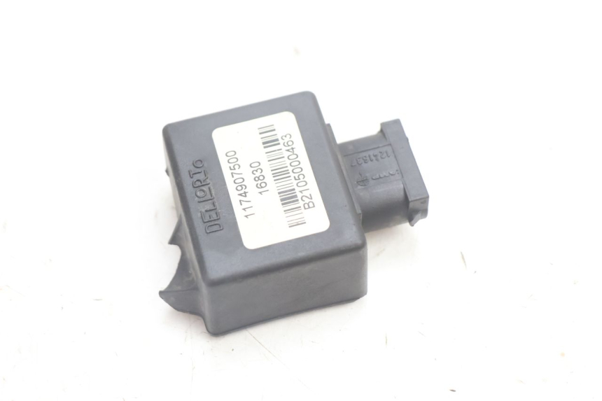 photo de ELEKTRISCHE RELAIS PEUGEOT VIVACITY 50 (2004 - 2009) - Zoom auf Gebrauchszustand