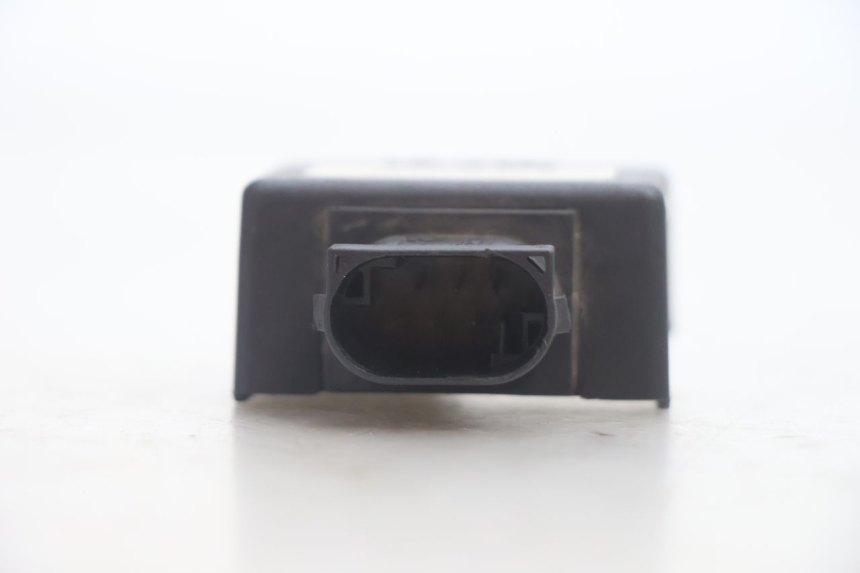 photo de ELEKTRISCHE RELAIS PEUGEOT VIVACITY 50 (2004 - 2009) - Details der Befestigungspunkte