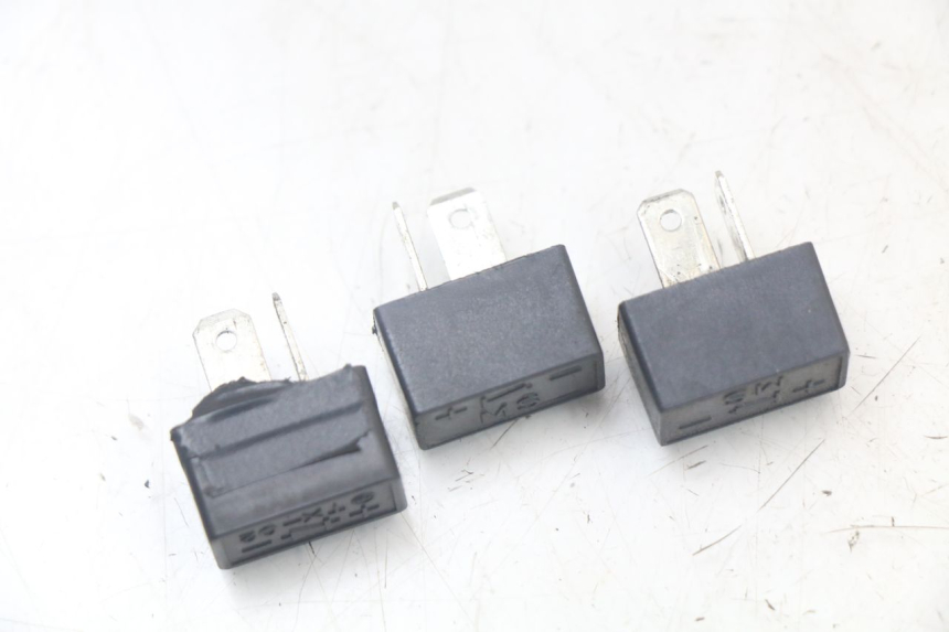 photo de ELEKTRISCHE RELAIS YAMAHA XMAX X-MAX ABS 125 (2017 - 2020) - Detailansicht des Bauteils