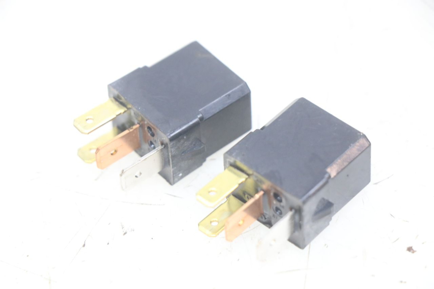 photo de ELEKTRISCHES RELAIS YAMAHA X-MAX XMAX 125 (2010 - 2013) - Hauptansicht