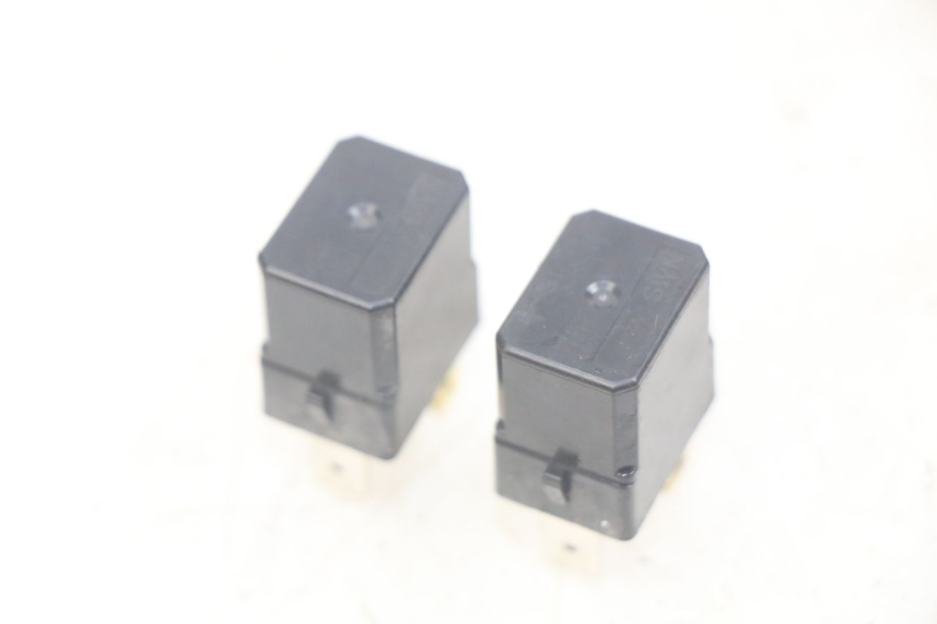 photo de ELEKTRISCHES RELAIS YAMAHA X-MAX XMAX 125 (2010 - 2013) - Detailansicht des Bauteils