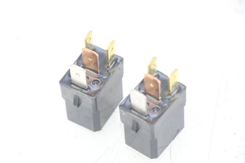 photo de ELEKTRISCHES RELAIS YAMAHA X-MAX XMAX 125 (2010 - 2013) - Zoom auf Gebrauchszustand