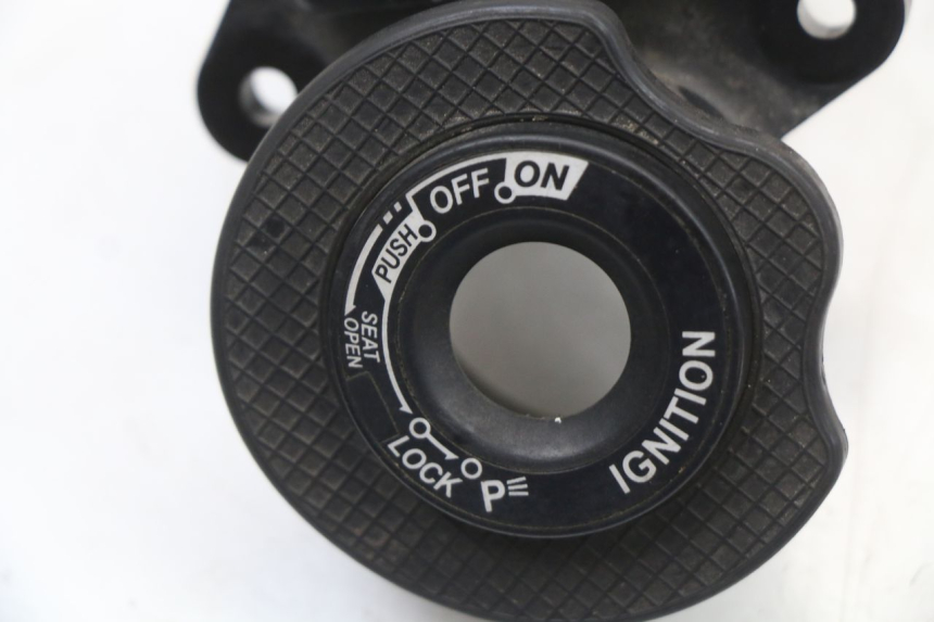 photo de ELEKTRISCHES RELAIS YAMAHA X-MAX XMAX 125 (2010 - 2013) - Alternative Perspektive