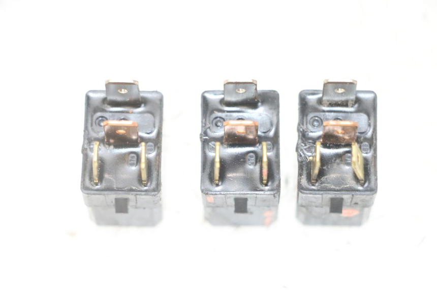 photo de ELEKTRISCHE RELAIS YAMAHA XMAX X-MAX 125 (2006 - 2009) - Alternative Perspektive