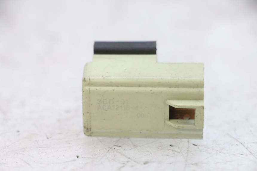 photo de ELEKTRISCHES RELAIS YAMAHA X-MAX XMAX 125 (2010 - 2013) - Detailansicht des Bauteils