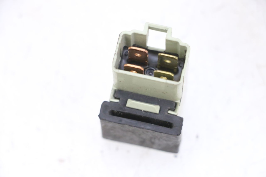 photo de ELEKTRISCHES RELAIS YAMAHA X-MAX XMAX 125 (2010 - 2013) - Technische Nahaufnahme