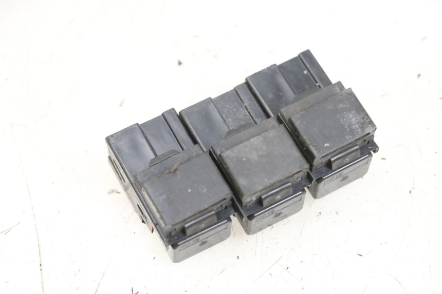 photo de ELEKTRISCHE RELAIS YAMAHA XMAX X-MAX 125 (2006 - 2009) - Alternative Perspektive