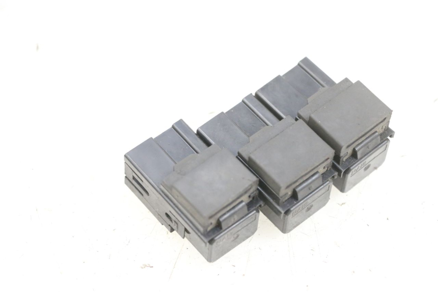 photo de ELEKTRISCHE RELAIS YAMAHA XMAX X-MAX 125 (2006 - 2009) - Detailansicht des Bauteils