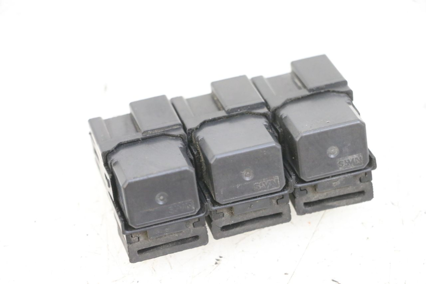 photo de ELEKTRISCHE RELAIS YAMAHA XMAX X-MAX 125 (2006 - 2009) - Alternative Perspektive