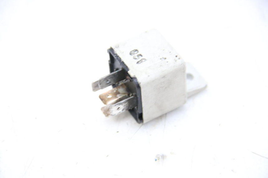 photo de ELEKTRISCHE RELAIS PIAGGIO XEVO - X EVO 125 (2007 - 2017) - Alternative Perspektive