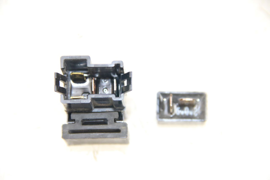 photo de ELEKTRISCHES RELAIS YAMAHA XP T-MAX TMAX 500 (2004 - 2007) - Alternative Perspektive