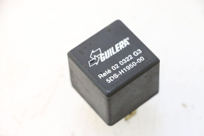 photo de ELEKTRISCHE RELAIS YAMAHA YP MAJESTY 125 (1998 - 2001) - Hauptansicht