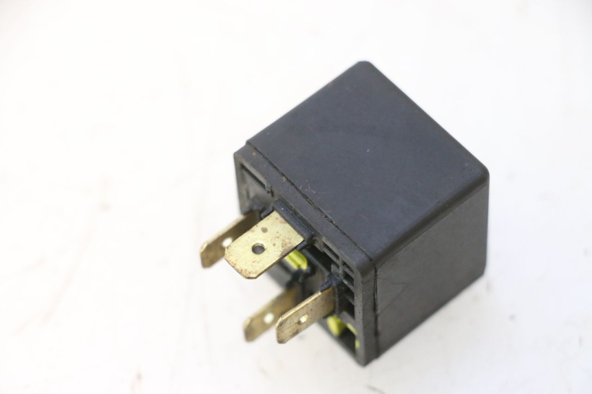 photo de ELEKTRISCHE RELAIS YAMAHA YP MAJESTY 125 (1998 - 2001) - Detailansicht des Bauteils