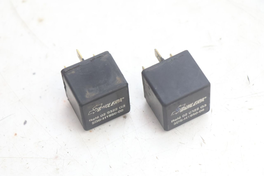 photo de ELEKTRISCHES RELAIS YAMAHA YP MAJESTY 125 (2002 - 2006) - Alternative Perspektive