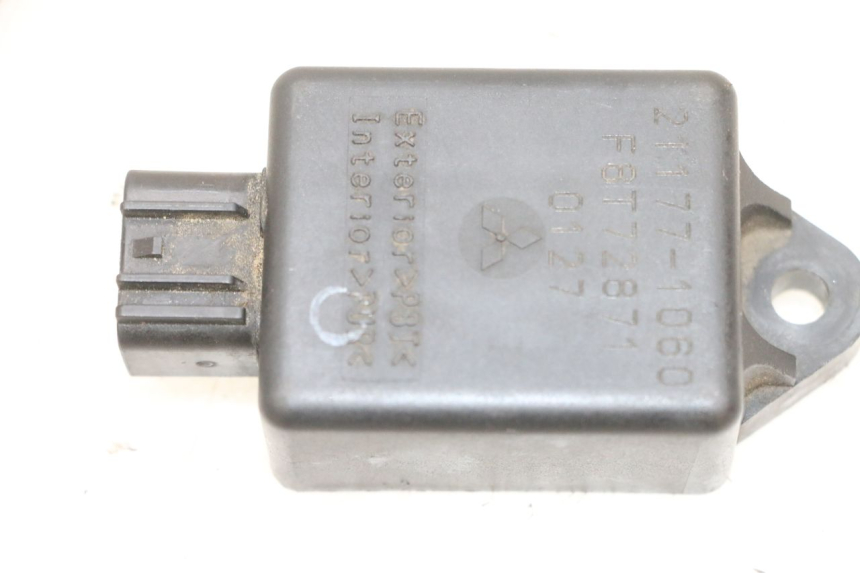 photo de RELAIS KAWASAKI ZR 7 750 (1999 - 2004) - Hauptansicht