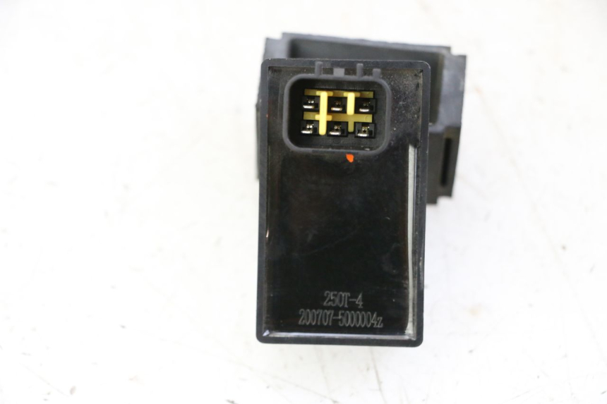 photo de SCHEINWERFER RELAIS KEEWAY K-LIGHT KLIGHT 125 (2018 - 2025) - Zoom auf Gebrauchszustand