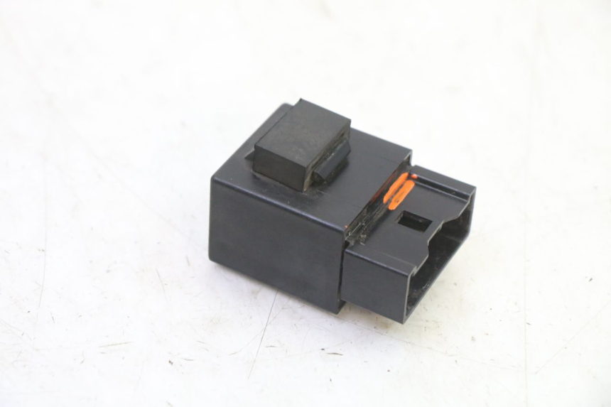 photo de KRAFTSTOFFPUMPENRELAIS YAMAHA FJR ABS 1300 (2006 - 2012) - Zoom auf Gebrauchszustand