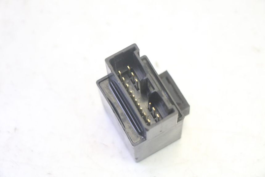 photo de KRAFTSTOFFPUMPENRELAIS YAMAHA FJR ABS 1300 (2006 - 2012) - Alternative Perspektive