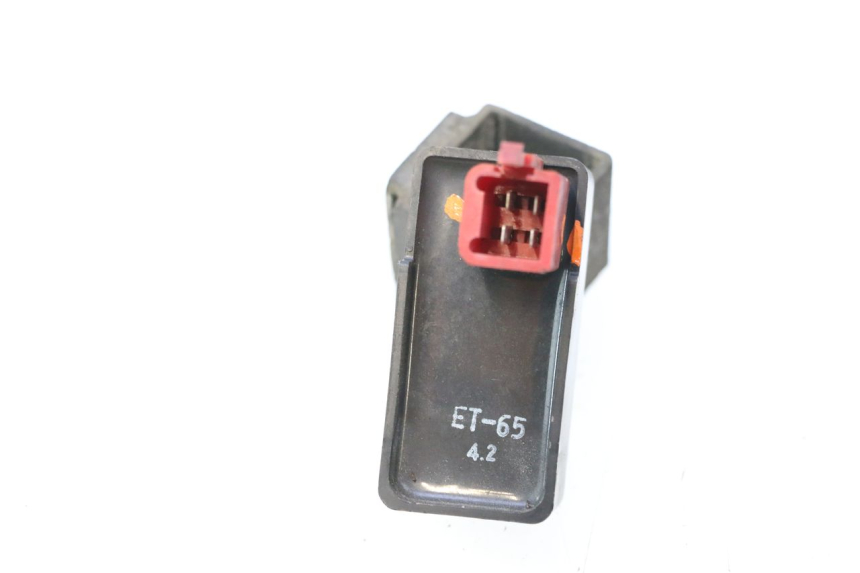 photo de KRAFTSTOFFPUMPENRELAIS HONDA ST PAN EUROPEAN 1100 (1990 - 2002) - Alternative Perspektive