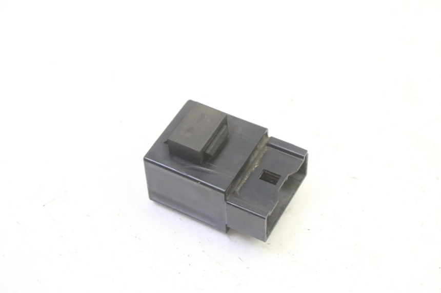 photo de KRAFTSTOFFPUMPENRELAIS YAMAHA TDM ABS 900 (2002 - 2014) - Zoom auf Gebrauchszustand