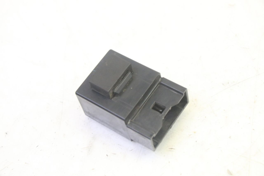 photo de KRAFTSTOFFPUMPENRELAIS YAMAHA TDM ABS 900 (2002 - 2014) - Zoom auf Gebrauchszustand