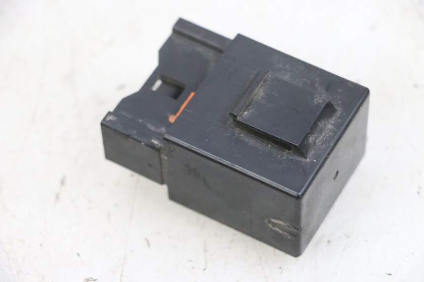 photo de KRAFTSTOFFPUMPENRELAIS YAMAHA TDM ABS 900 (2002 - 2014) - Zoom auf Gebrauchszustand