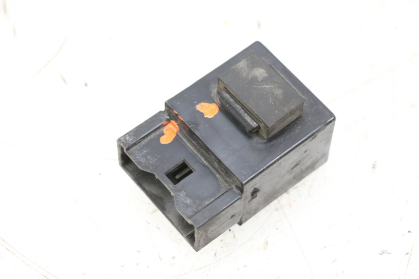 photo de KRAFTSTOFFPUMPENRELAIS YAMAHA TDM ABS 900 (2002 - 2014) - Zoom auf Gebrauchszustand