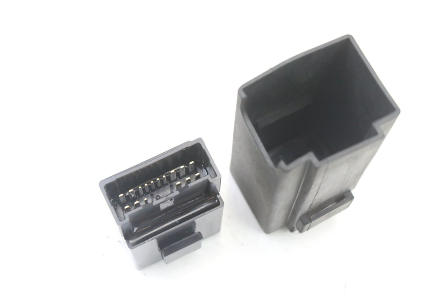 photo de KRAFTSTOFFPUMPENRELAIS YAMAHA TRACER 7 700 (2020 - 2024) - Technische Nahaufnahme