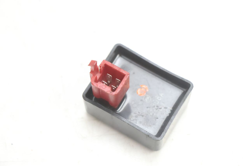 photo de KRAFTSTOFFPUMPENRELAIS KAWASAKI ZX-6R ZX6R 600 (2000 - 2002) - Detailansicht des Bauteils