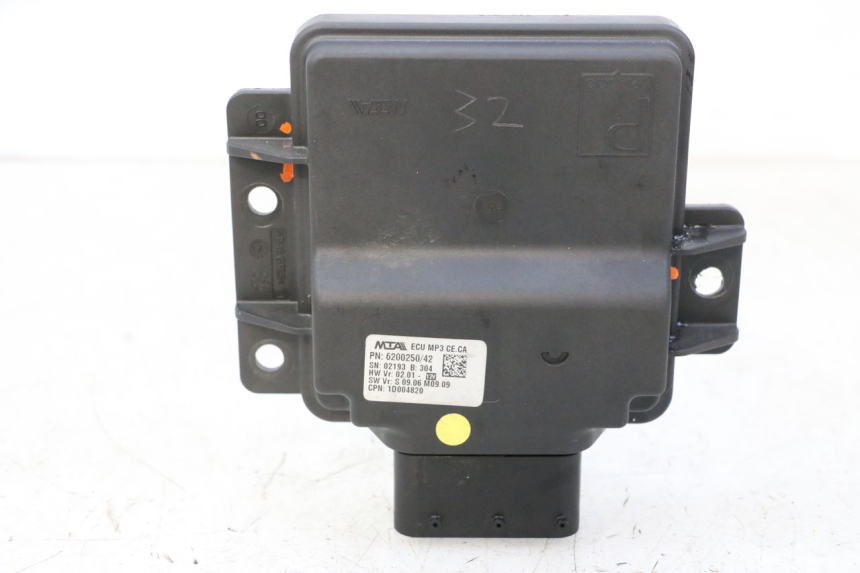 photo de ROLL LOCK RELAIS PIAGGIO MP3 HPE 310 (2024 - 2025) - Hauptansicht