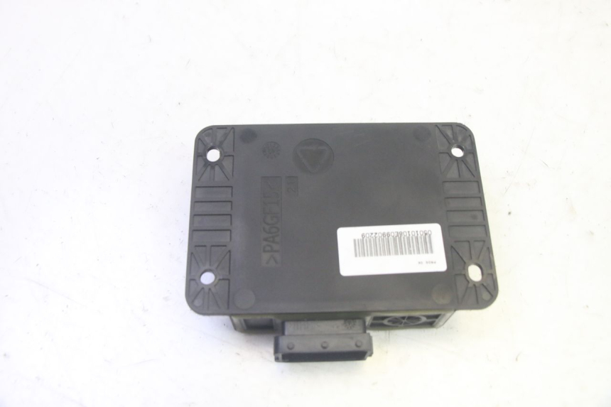 photo de ROLL LOCK RELAIS PIAGGIO MP3 HPE 350 (2018 - 2020) - Alternative Perspektive