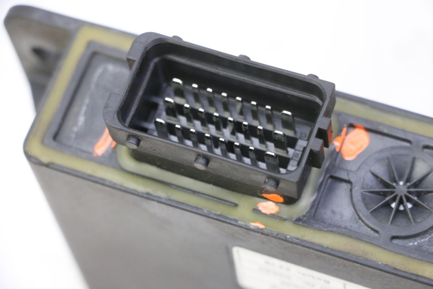 photo de RELAIS ROLL LOCK PIAGGIO MP3 RL 250 (2006 - 2010) - Technische Nahaufnahme