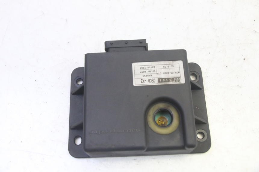 photo de ROLL LOCK RELAIS PIAGGIO MP3 125 (2006 - 2014) - Zoom auf Gebrauchszustand